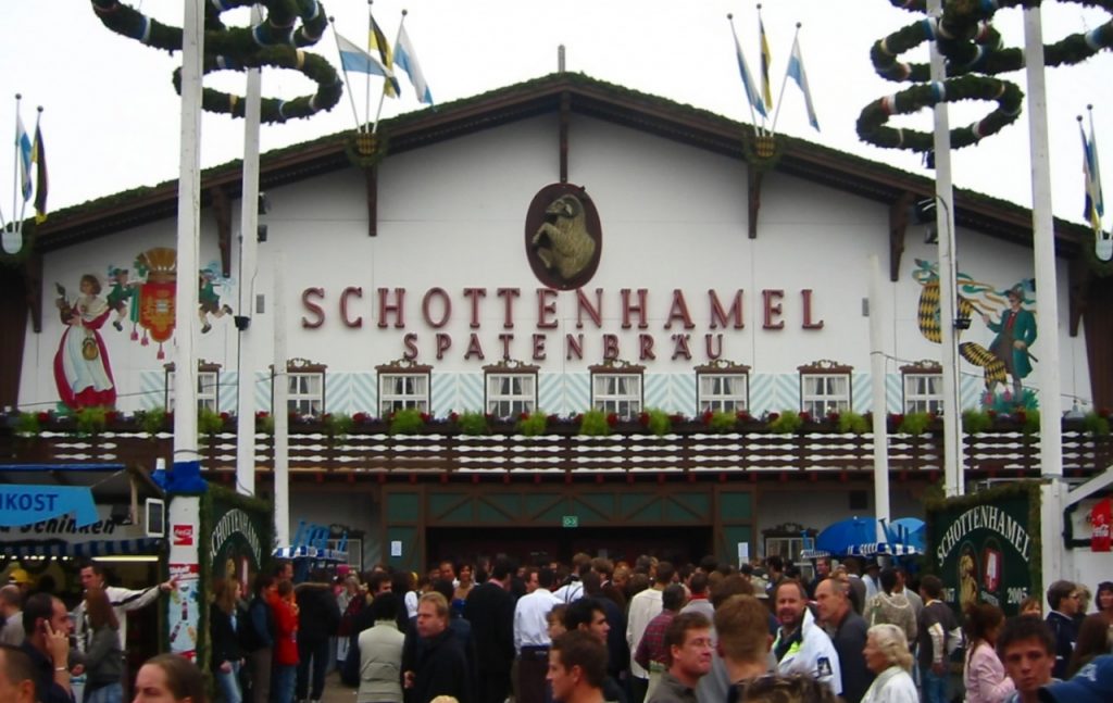 Oktoberfest: Schottenhamel Tent